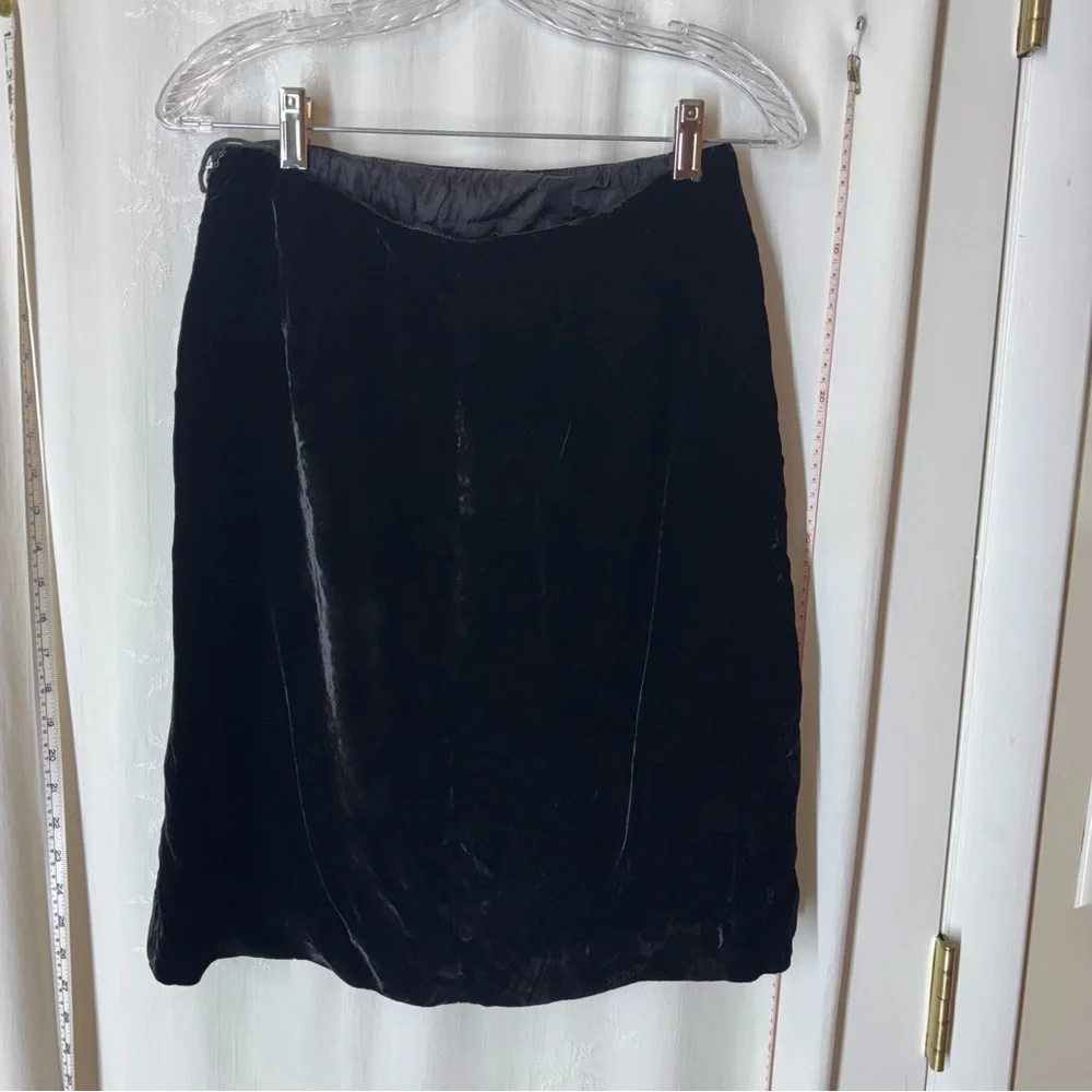Vintage Velvet Skirt - Picture 3 of 3